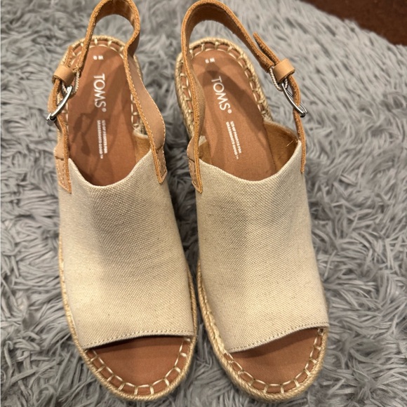 Toms Cream Espadrilles with Cushioned Footbed - Picture 1 of 6